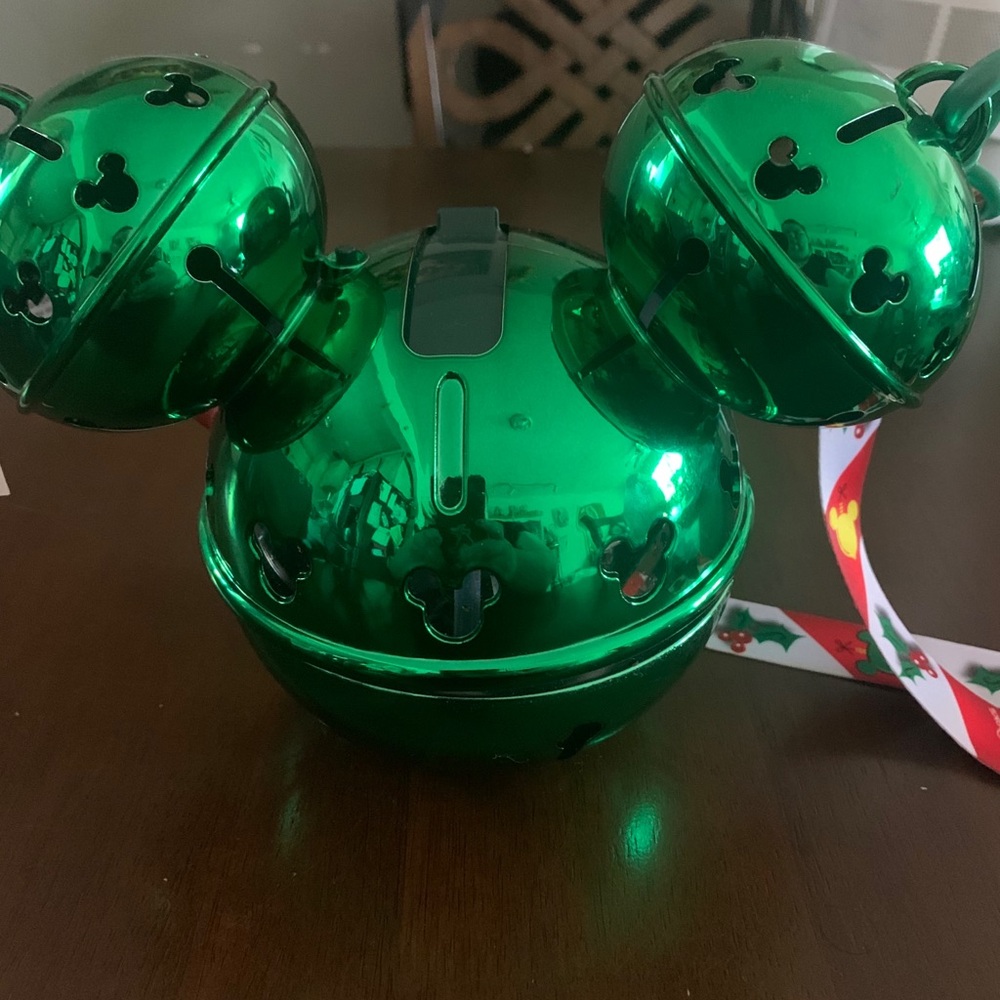 Disney jingle bell sipper cup